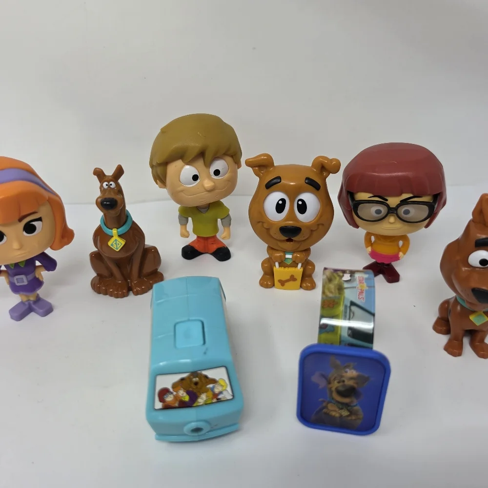 Scooby Doo Fast Food Toy Lot